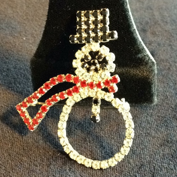 Vintage NWOT Christmas Snowman Brooch - Picture 1 of 4